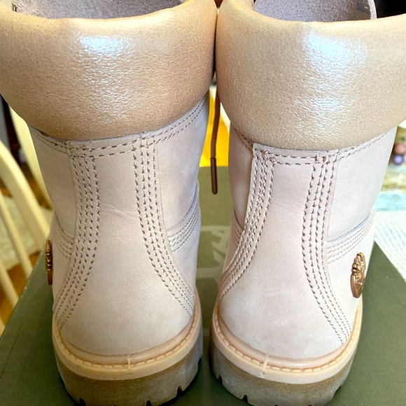 Womens Timberland 6 inch Premium nubuck leather boots pink and rose gold size 7 - Picture 5 of 9